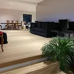 Huge Mansion With Spa, Pool, Steam,bar, Cinema