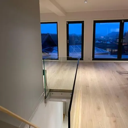 Huge Mansion With Spa, Pool, Steam,bar, Cinema Villa *