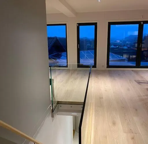 Huge Mansion With Spa, Pool, Steam,bar, Cinema Villa *